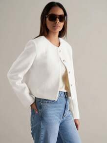 Áo blazer công sở thanh lịch - Kiểu dáng tối giản, chất liệu vải có họa tiết, phù hợp cho công sở và mặc hàng ngày. - trắng - Xem 2