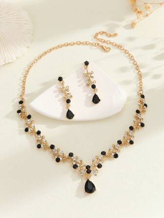 1 par guldfärgade Cubic Zirconia Alloy Rhinestone örhängen, 1 matchande halsband