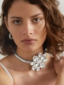 1set Vintage Exaggerated Silver Crystal Flower Choker Necklace And Earrings Set, Suitable For Women's Daily And Party Wear Winter Gifts - Silver - View 6