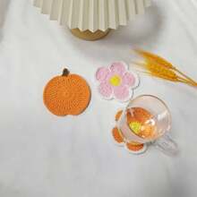 1 件手工钩编花朵和南瓜形杯垫，优雅家居派对装饰杯垫，隔热咖啡杯垫，桌面配件 - 彩色 - 查看 2