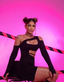 LARISSA POLIAMITY DRESS - 黑色 - 查看 4