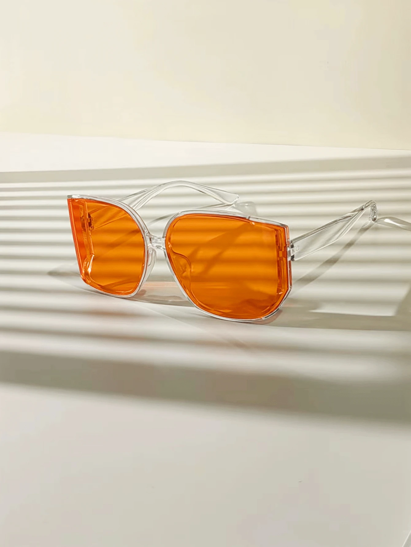 New SemiRimless Fashion Fashion Glasses With Good Shading Effect, High