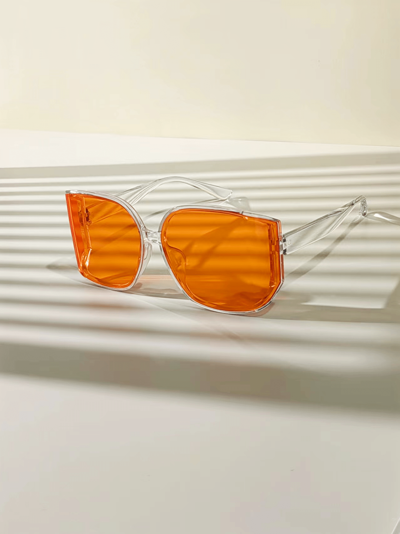 New SemiRimless Fashion Fashion Glasses With Good Shading Effect, High