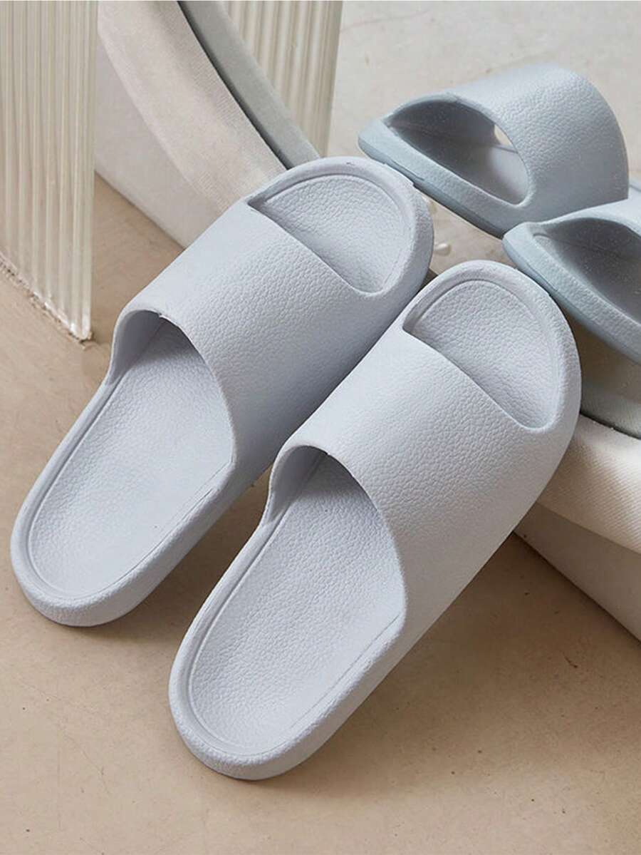 时尚日常休闲灰色仿皮 EVA 材料超柔软舒适四季防滑防臭居家/浴室/户外穿着拖鞋女士，简约百搭设计 - 灰色 - 查看 1