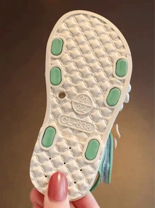 1 双女童休闲 PVC 平底凉鞋，防水，花朵图案，适合夏季度假，百搭女童鞋