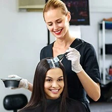1 pièce Cape de barbier - Cape de coupe de cheveux professionnelle grande taille avec fermeture à pression, cape de coupe de cheveux unisexe adulte noire ; cape de salon pour hommes, cape de coiffure hydrofuge, robe de styliste, outils capillaires, produits capillaires et accessoires pour salon de coiffure, essentiels de voyage, retour à l'école, essentiels de voyage pour les fêtes, accessoires capillaires pour femmes