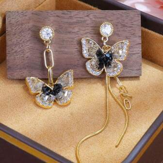 1pair Minimalist Asymmetric Butterfly Shaped Dangle Earrings, Versatile Classic Design Suitable For Daily Wear, Party And Gift