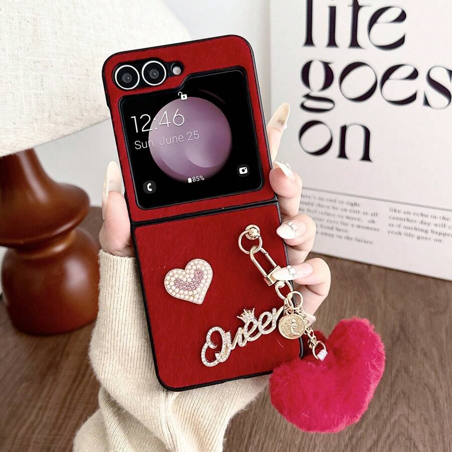 1 pièce Étui de téléphone  PU en forme de cœur rembourré et 1 pièce Pendentif en forme de cœur rembourré compatible avec Samsung Galaxy Z Flip 7 7FE 6 5 4 3 5G pour la Saint-Valentin