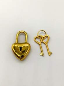 1set Heart Shape Padlock And Key Set Padlock With Key,Heart Lock Zinc Alloy Suitcase Luggage Bag Anti-Theft Lock,Mini Luggage Hardware Lock, For Suitcase Jewelry Box,Wedding Locks And Keys Working Keys And Locks Decorations,Gym Lockers(Five Olors To Choose From)