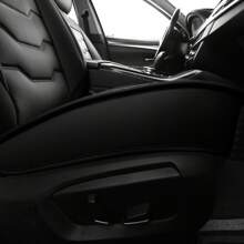 New PU Leather Car Seat Cover, Breathable And Waterproof Artificial Leather Car Seat Cover, Suitable For 5-Seater Car SUV Small Pickup 5-Seater Sedan, 5-Seater Car Protective Seat Cover For All Seasons (5 Colors Optional)