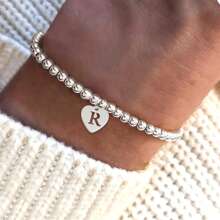1 pièce Bracelet initial en forme de cœur en acier inoxydable, couleur argent, bracelet à perles pour femmes. Cadeau pour la Saint-Valentin, maman, mère, fête des mères