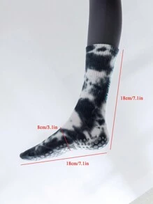 1 par de calcetines tipo tripulación con efecto tie-dye unisex, calcetines de yoga con estampado de letras y agarre antideslizante, aptos para el hogar y deportes, para gimnasio