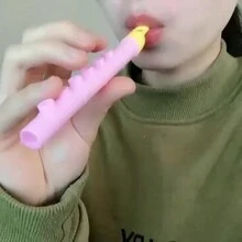 10 件随机颜色迷你派对礼品彩色卡祖笛玩具乐器、生日礼物、纪念品、奖品 - 彩色 - 查看 7