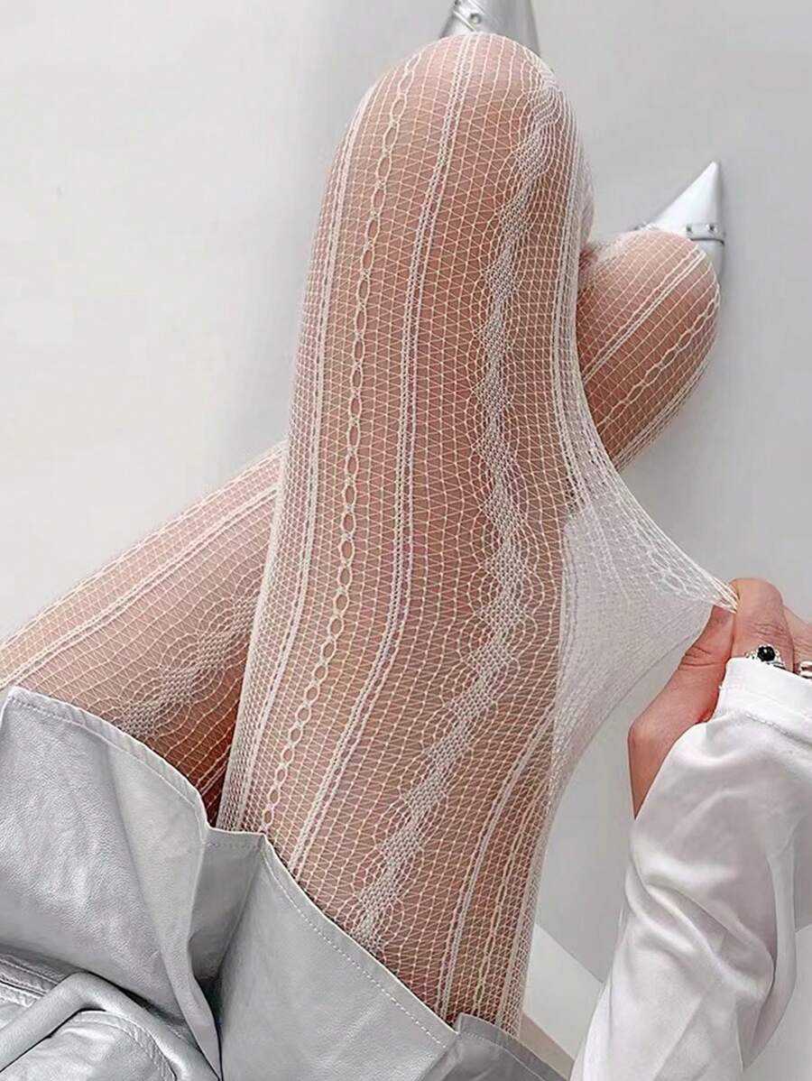 1 Pair Retro Romantic Stripe Cable Knit Sexy Slim Fit Pantyhose For Girls - White - View 1