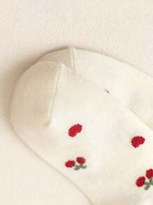 5 Pairs Of Children's Socks Autumn/Winter Red Mid-Tube Socks Winter Baby New Year Socks Cute Bear Sweet Lace Socks Fashion Cherry Pattern Design Suitable For Daily Or Festive Wear