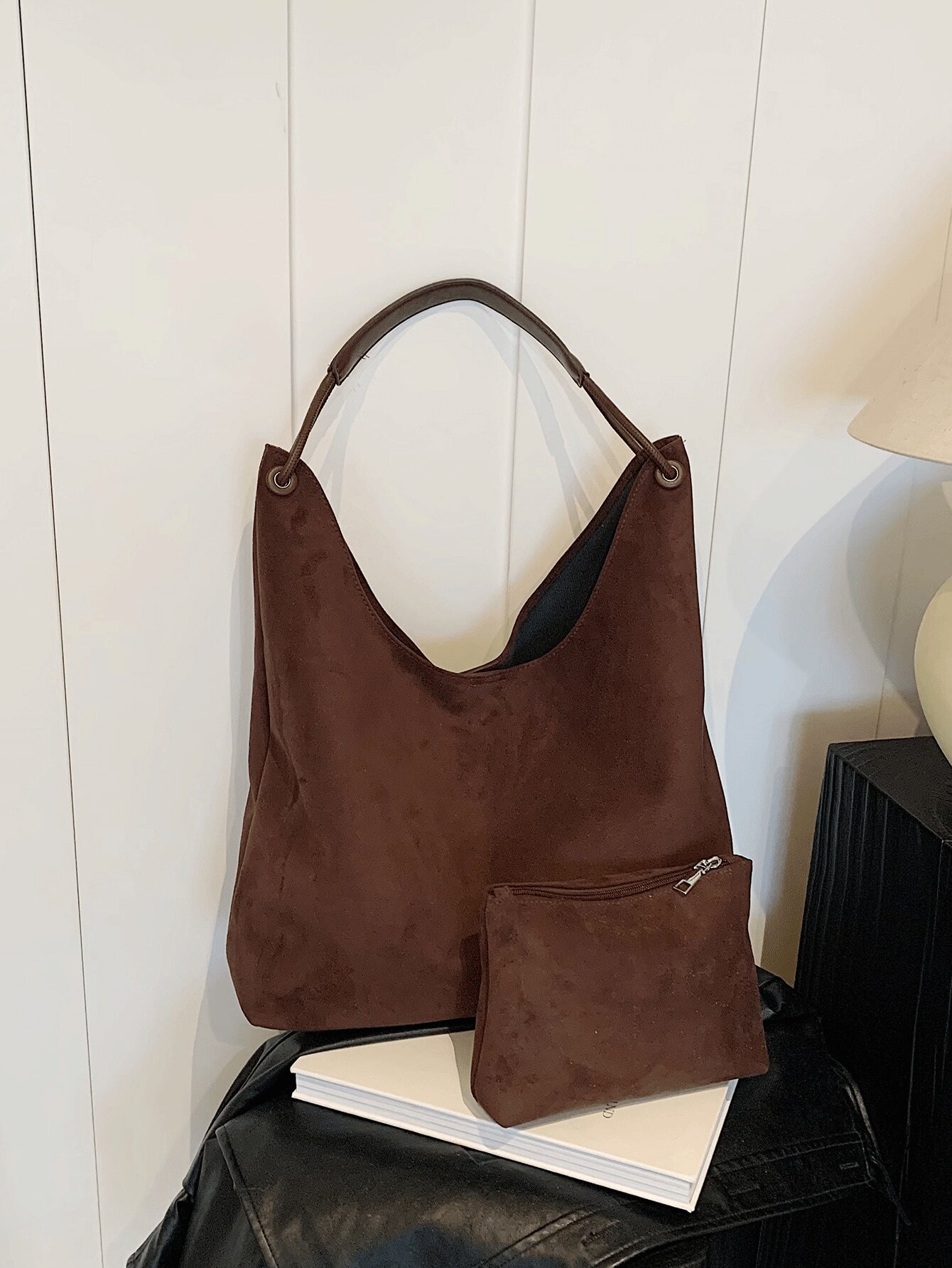 Winter Ladies' Fashion Solid Color LargeCapacity Handbag, Shoulder Bag