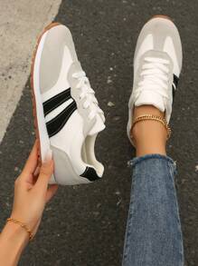 Women's College Style Sneakers, Thick Sole Patchwork Fashionable & Versatile Skate Shoes, Lightweight Comfortable Simple Design Casual Shoes For Autumn/Winter