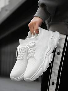 男士时尚白色针织透气百搭袜子鞋，个性化休闲厚底前系带日常运动鞋 - 白色 - 查看 5