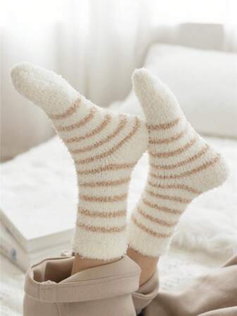 1Pair Women Khaki Socks With White Stripes Winter Cozy Warmly Soft Fuzzy Socks Comfort Fluffy Anklet Crew Socks