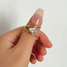 VKHK 1pc Minimalist Elegant 18K Gold Plated Stainless Steel Zirconia Decorated Single Ring, Suitable For Women Everyday And Wedding Wear, Gift