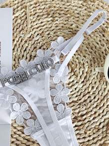 定制内衣 - 女孩甜美刺绣公主网纱丁字裤，性感透气可调节薄款T恤内裤套装。可定制金/银水钻字母，圣诞套装，圣诞礼物，圣诞快乐，定制圣诞内衣，定制女士内裤，温馨氛围，新娘内衣 - 白色 - 查看 3