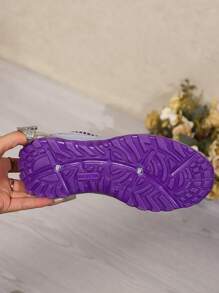 imperdível primavera e outono novos sapatos de malha femininos antiderrapantes com sola macia para caminhada para idosos sapatos para mães sapatos esportivos confortáveis de meia-idade tênis de corrida roxo