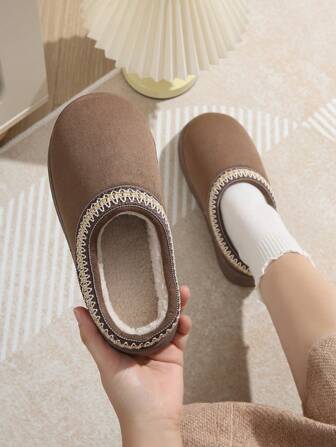 Women Faux Suede Fluffy Slippers, Thick Sole Closed Toe Slip-On Slippers, Winter Fashion Outdoor Snow Shoes, Indoor/Outdoor TPR Anti-Slip Sole