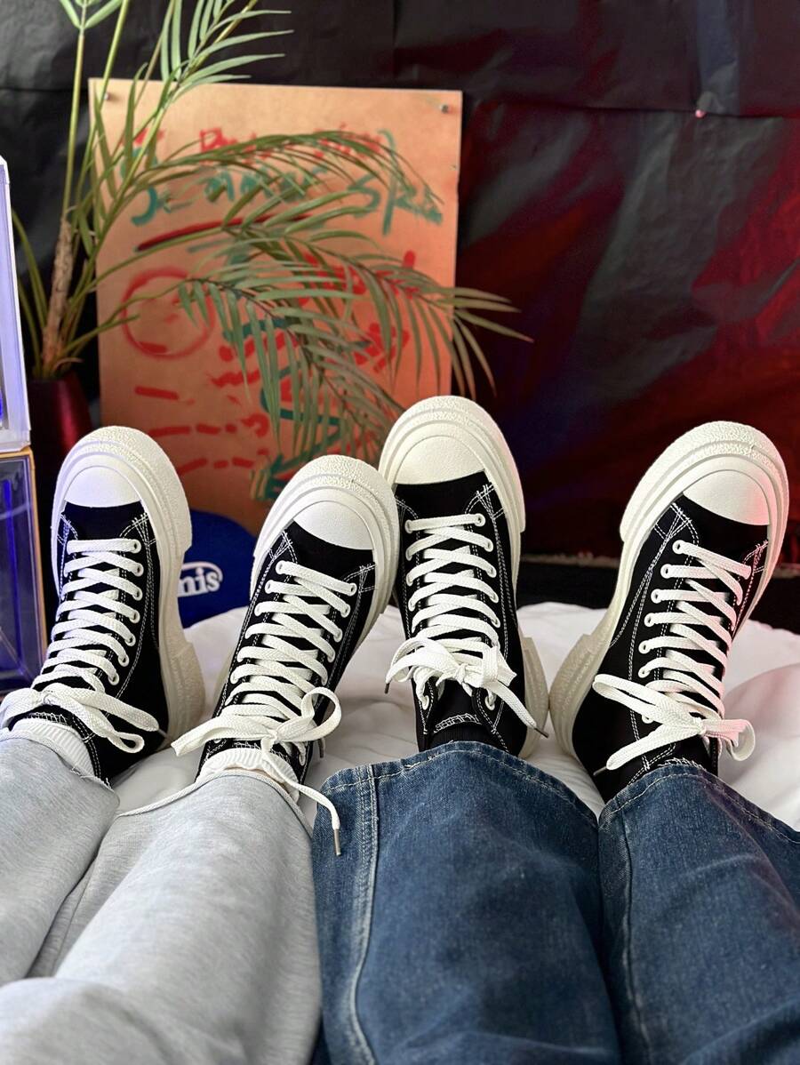 SLnU3 Couple's Casual Sports Sneakers, Skateboarding Shoes, New High-Top Canvas Shoes, Black, Plus Size For Women - Black - View 1