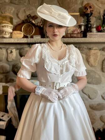 Elegant Fascinators hattar med bred brätte för kvinnor Stor bowknot formellt tillfälle Kentucky Keps Dam Bröllop Brud Cocktail Tea Party Klänning Flat Top Fedoras Hatt