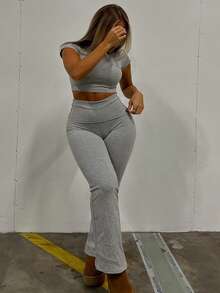 大码休闲舒适夏季两件套：短袖上衣和喇叭裤 - 灰色 - 查看 1