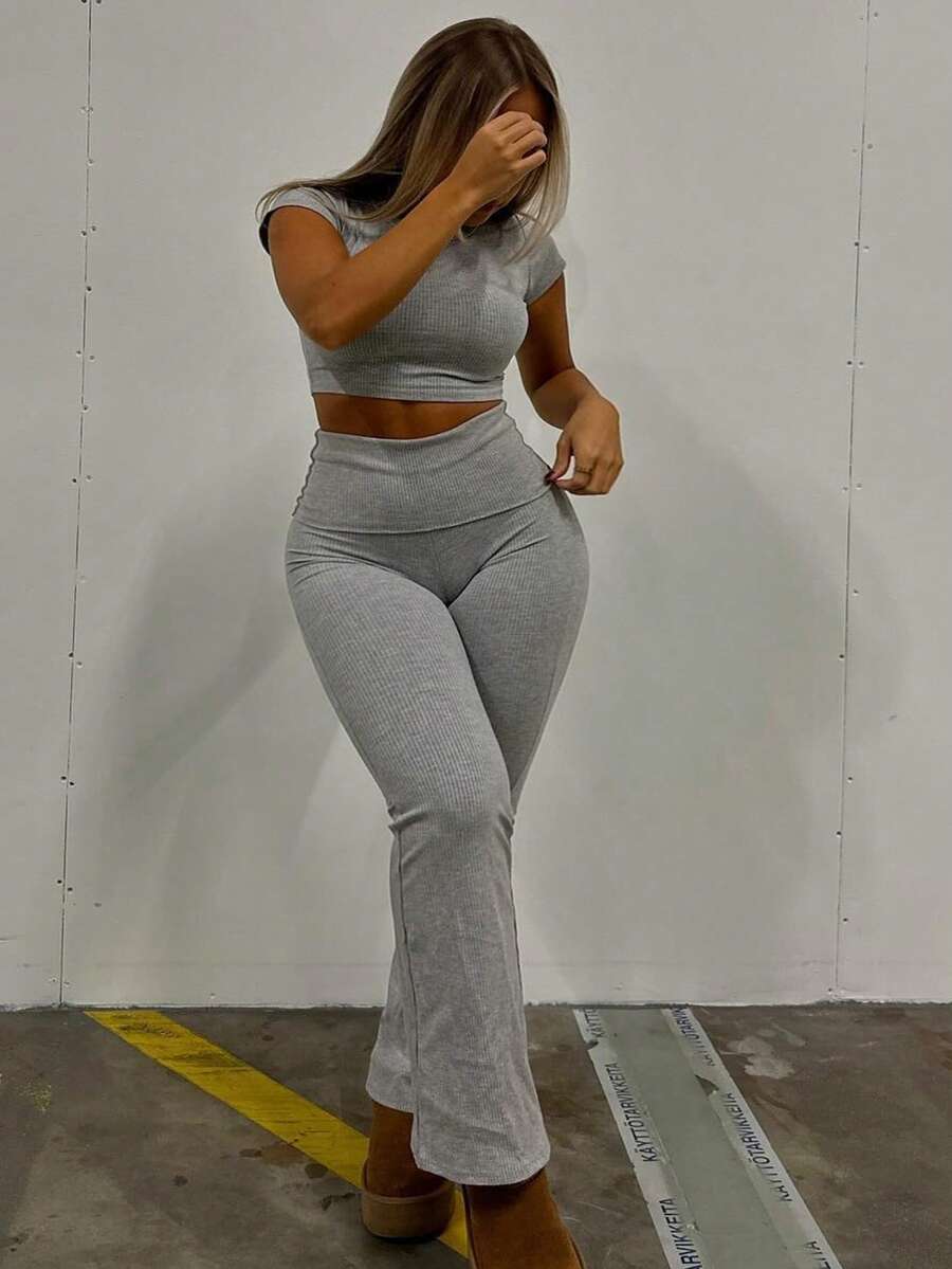 大码休闲舒适夏季两件套：短袖上衣和喇叭裤 - 灰色 - 查看 1