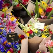 40/80 chiếc kẹp thiệp hoa, kẹp thiệp hoa hình trái tim bằng nhựa trong suốt, thích hợp để cắm hoa, tiệc cưới, bao bì sinh nhật, quà tặng trang trí Ngày của Mẹ - Nhiều màu - Xem 3