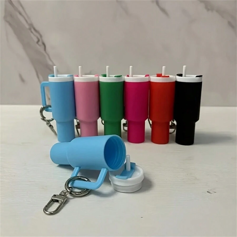 3 件/套迷你水瓶钥匙扣，带可拆卸唇膏架，新款时尚钥匙圈，节日礼物唇膏钥匙扣，背包装饰 - 非常适合背包和派对礼物（混合颜色 - 款式随机） - 彩色 - 查看 1