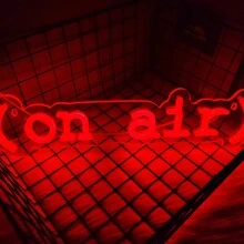 Papan Neon "On Air" untuk Gamer - Papan Lampu Streaming/Rekaman Langsung – Papan LED Merah Keren untuk Studio, Dinding, Kamar Tidur, Dekorasi Ruang Game, Didukung USB 5V. - merah - View 4