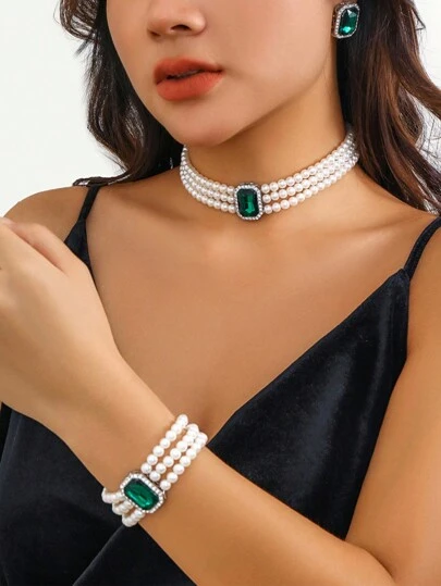 4 件华丽时尚钻石镶嵌多层人造珍珠串珠项链套装，配人造珍珠手链和宝石耳环，女士优雅迷人的婚礼珠宝套件，节日礼物