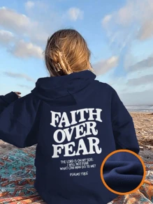 1 pieza 2025 Sudadera con capucha informal estampada para niñas con capucha de terciopelo gruesa para otoño e invierno - Ropa para estudiantes y niños pequeños - "La fe vence al miedo" - Una sudadera para niños que les gusta explorar y jugar! Ropa de sudadera para niñas preadolescentes
