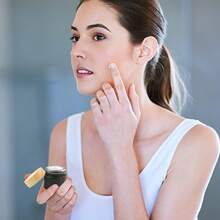 6 件装 0.35 盎司/10 毫升可重复使用磨砂黑色玻璃化妆品罐，带竹盖，防紫外线容器，用于面霜、乳液、护肤品 - 不油腻，螺旋盖储存罐 - 15克 - 查看 8