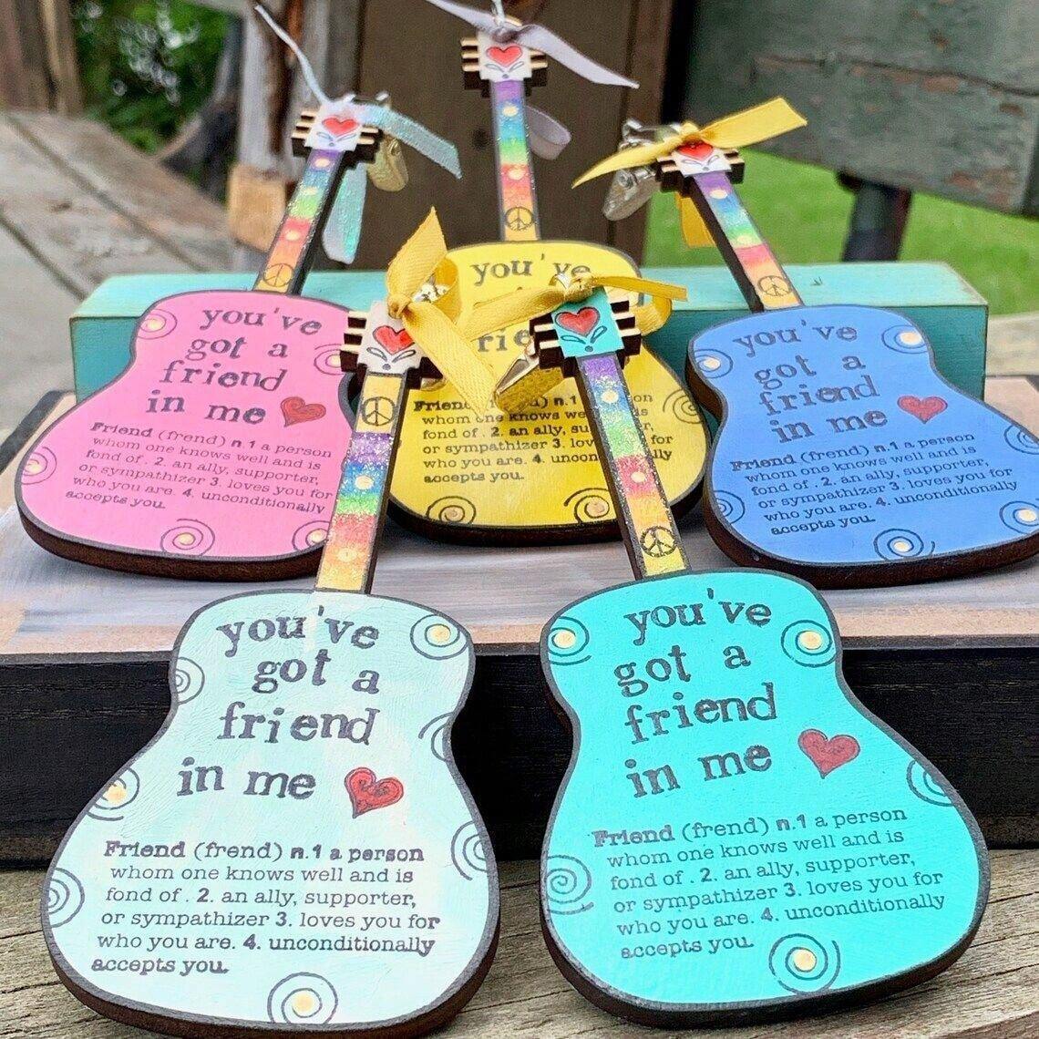 Charm Unlimited! Dolly Pardon Guitar Pendant, Adding Color To Your