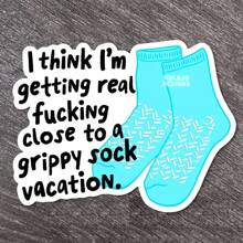 5 miếng dán kỳ nghỉ Grippy Sock | Miếng dán sức khỏe tâm thần vui nhộn | Miếng dán lo âu và trầm cảm | Miếng dán bệnh viện vui nhộn | Hoàn hảo cho chai nước, cốc | Miếng dán hài hước | Hài hước ở khoa tâm thần | Miếng dán vui nhộn Grippy Sock - Nhiều màu - Xem 1