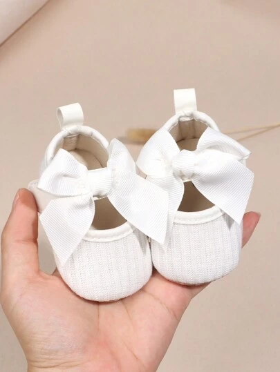 1 Pair Newborn Infant Girls Solid Color Bow Fabric Hook-And-Loop Design Flat Non-Slip Breathable Spring/Autumn Toddler Mary Jane Princess Shoes, Suitable For 0-3 Months