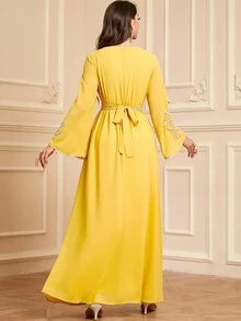 Siskakia 穆斯林开斋节亮片 V 领长袖配腰带女士卡巴雅礼服 - 黃色 - 查看 3