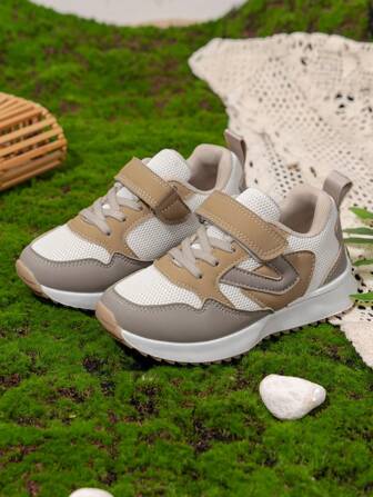 1 双儿童卡其色 PU 皮革对比设计防滑耐磨低帮平底休闲运动鞋，适合户外