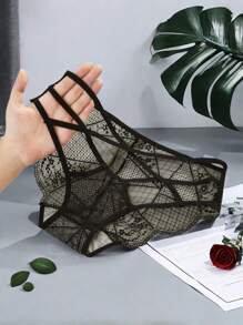 情趣内衣网红奢华性感镂空透视蕾丝女士内裤透气法式时尚女士三角裤透明底裤 - 黑色 - 查看 5