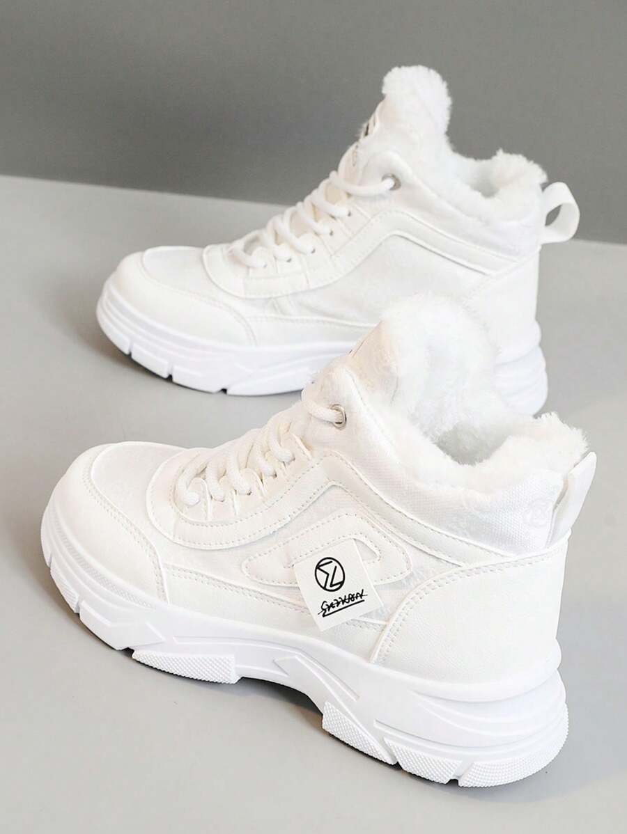 2024 新款冬季大码休闲保暖内衬保暖雪地靴，韩国潮流学生运动休闲女靴 - 白色 - 查看 1
