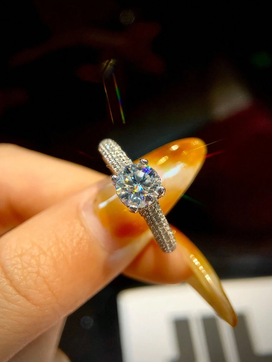 1 件 1 克拉冰雪女王莫桑石钻石戒指，S925 纯银戒指，女士订婚结婚戒指，奢华珠宝礼物，结婚周年纪念礼物 - 銀色 - 查看 1