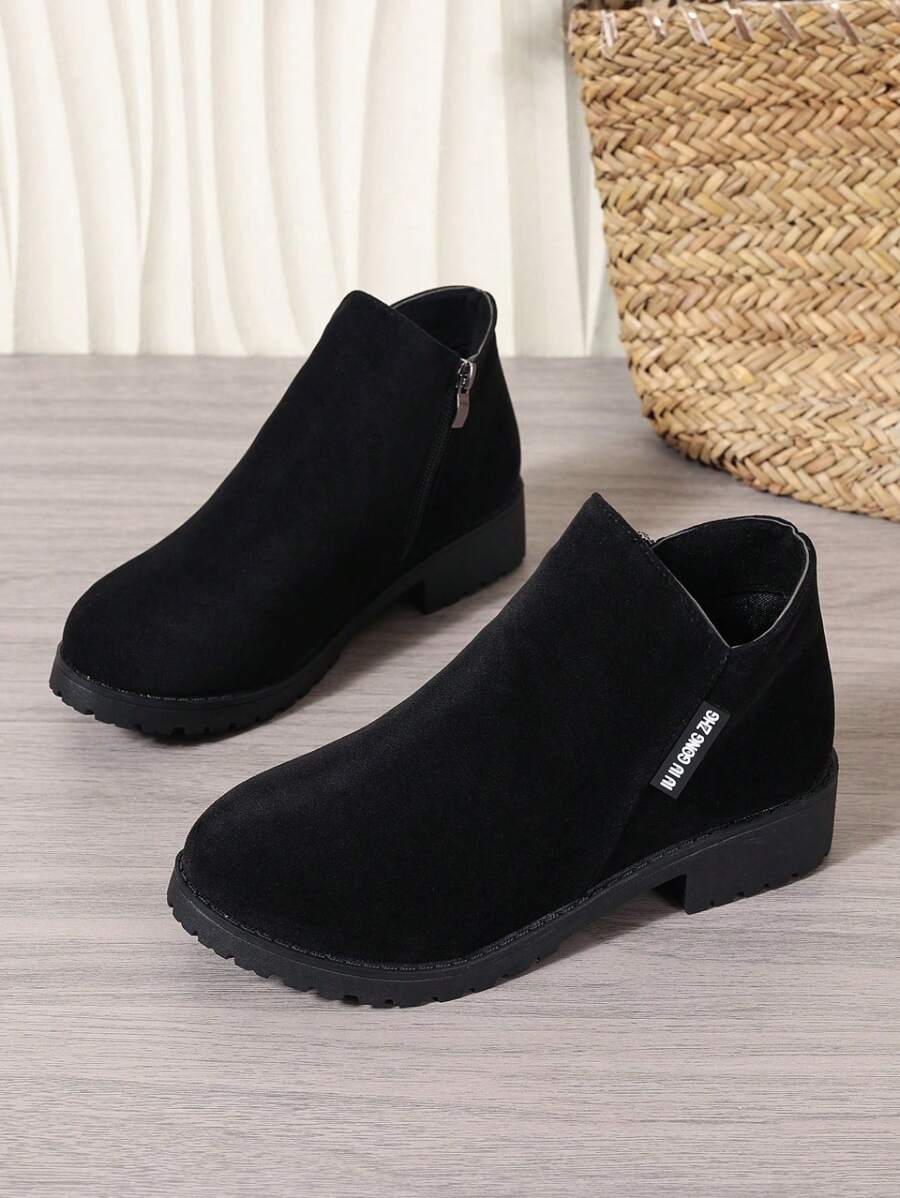 2024 Spring/Autumn Women Thick Heel Short Boots. Versatile Elevated