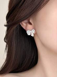 1 par de elegantes pendientes de mariposa calados con circonita para mujer, joyería de plata de ley 925 exquisita, regalos de joyería fina para chicas, para vida diaria, citas, decoración de fiesta de graduación