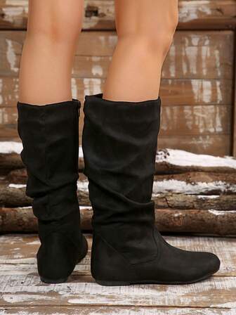 2024 秋冬女士平底圆头中筒靴，防滑，新款修身休闲靴，侧拉链，女靴