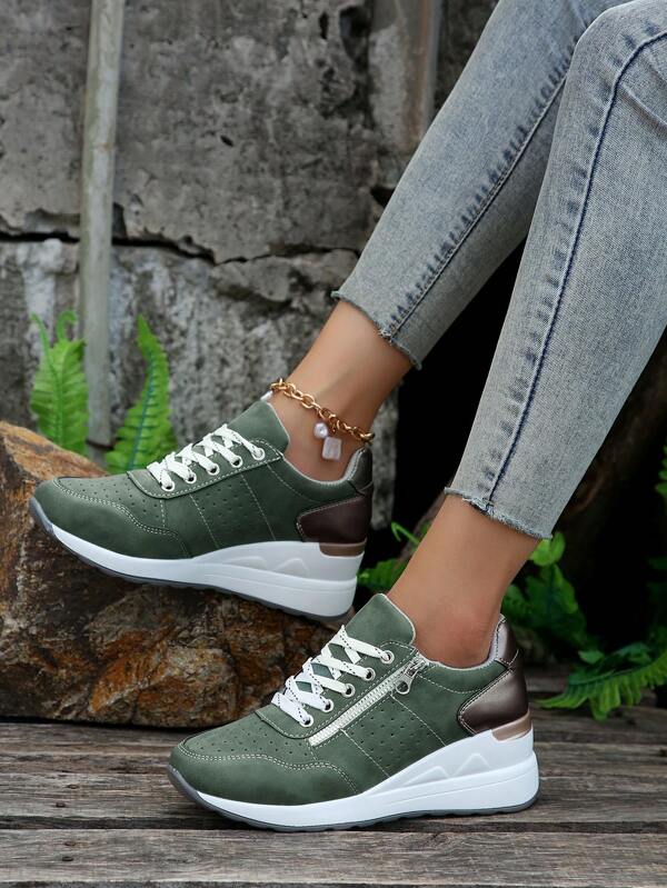 Plus Size Women Outdoor Comfortable Zipper Decor Casual Platform Thick Sole Sport Shoes