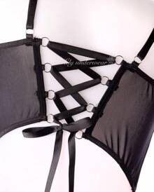 Conjunto 7 piezas Lenceria Disfraz de Vampira sexy para halloween y cosplay con brasier tipo corset y tanga con lentejuelas, falda liguero, gargantilla, mangas y capa - Rojo - Ver 4